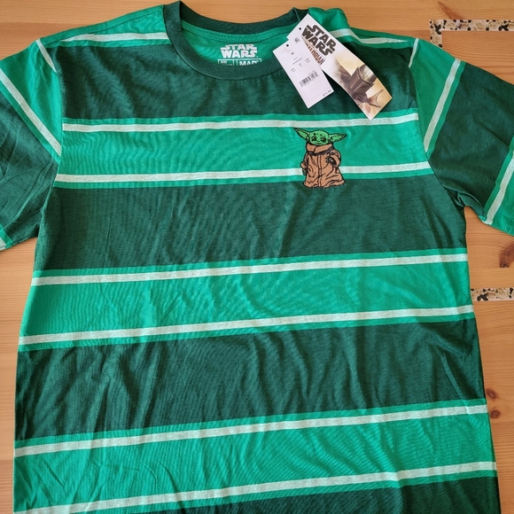 Grogu Tee ~ Medium - Picture 7 of 7